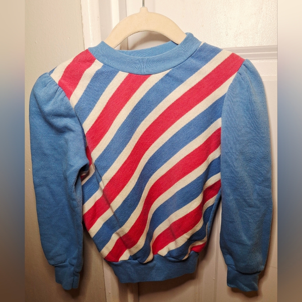Vintage 80s Striped Sweatshirt Made in Canada (6)